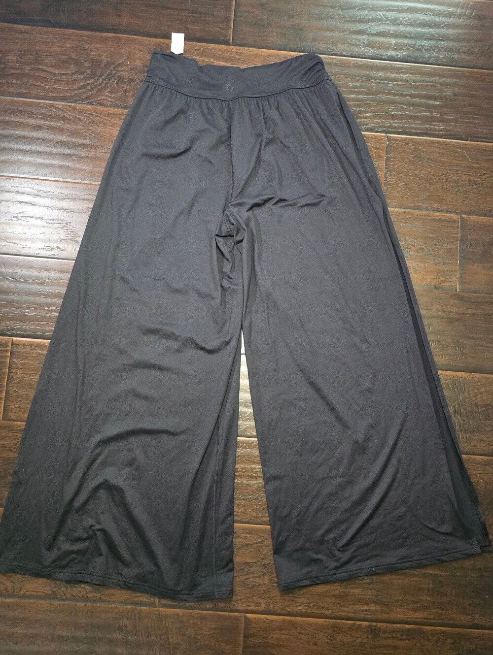NWT Offline by Aerie The Hugger Regular Rise Super Wide Leg Pants Womens Large